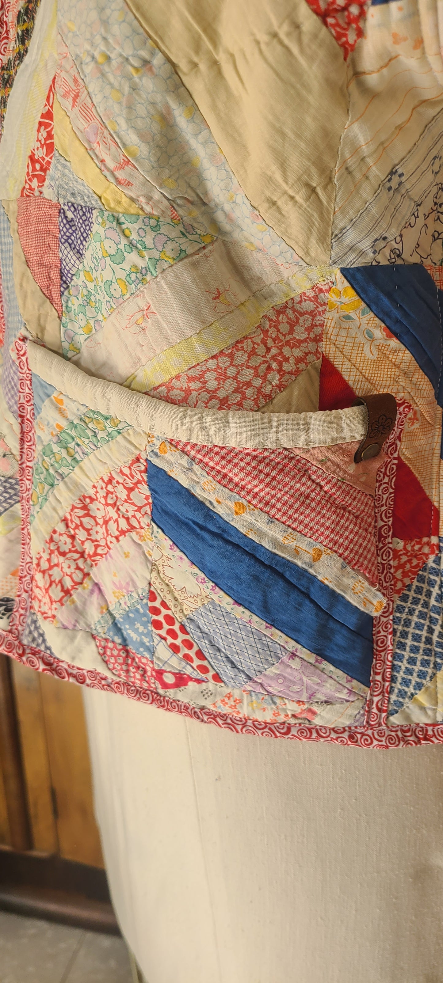Cropped Chore Spiderweb Quilt