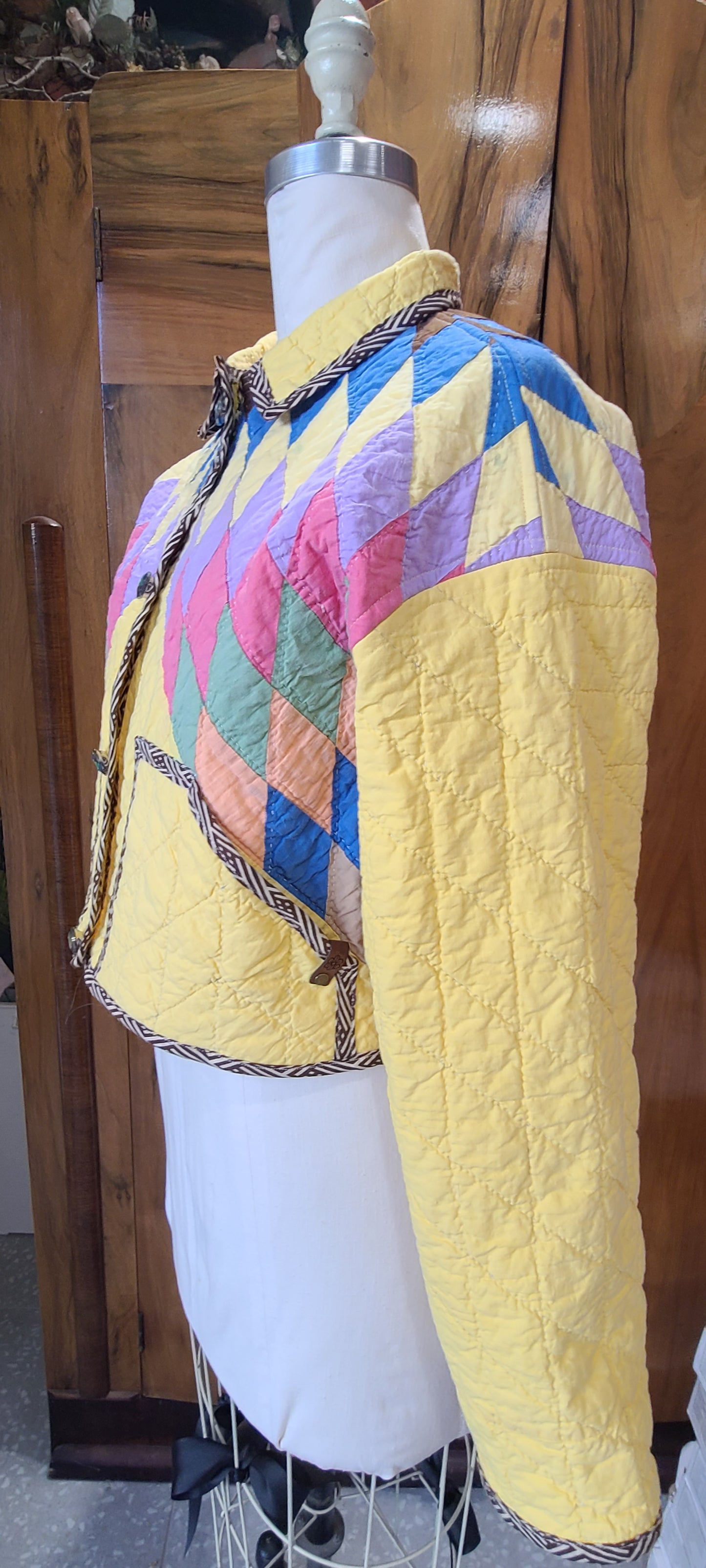 Yellow Loan Star Cropped Chore