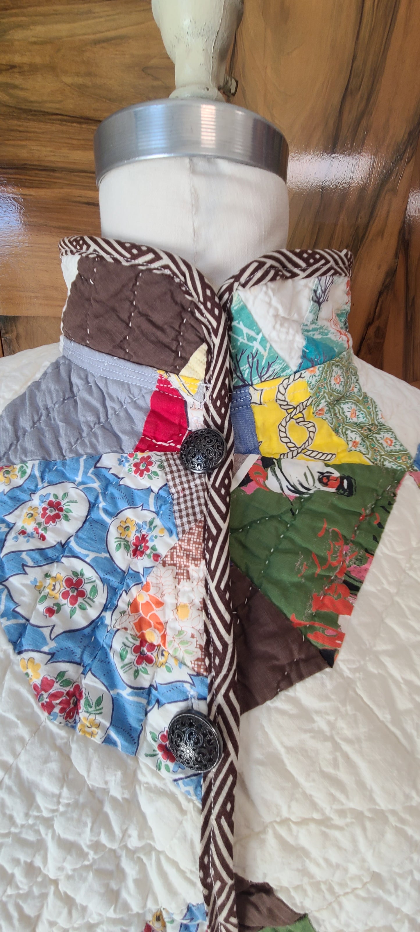 Davy Crocket Cropped Chore