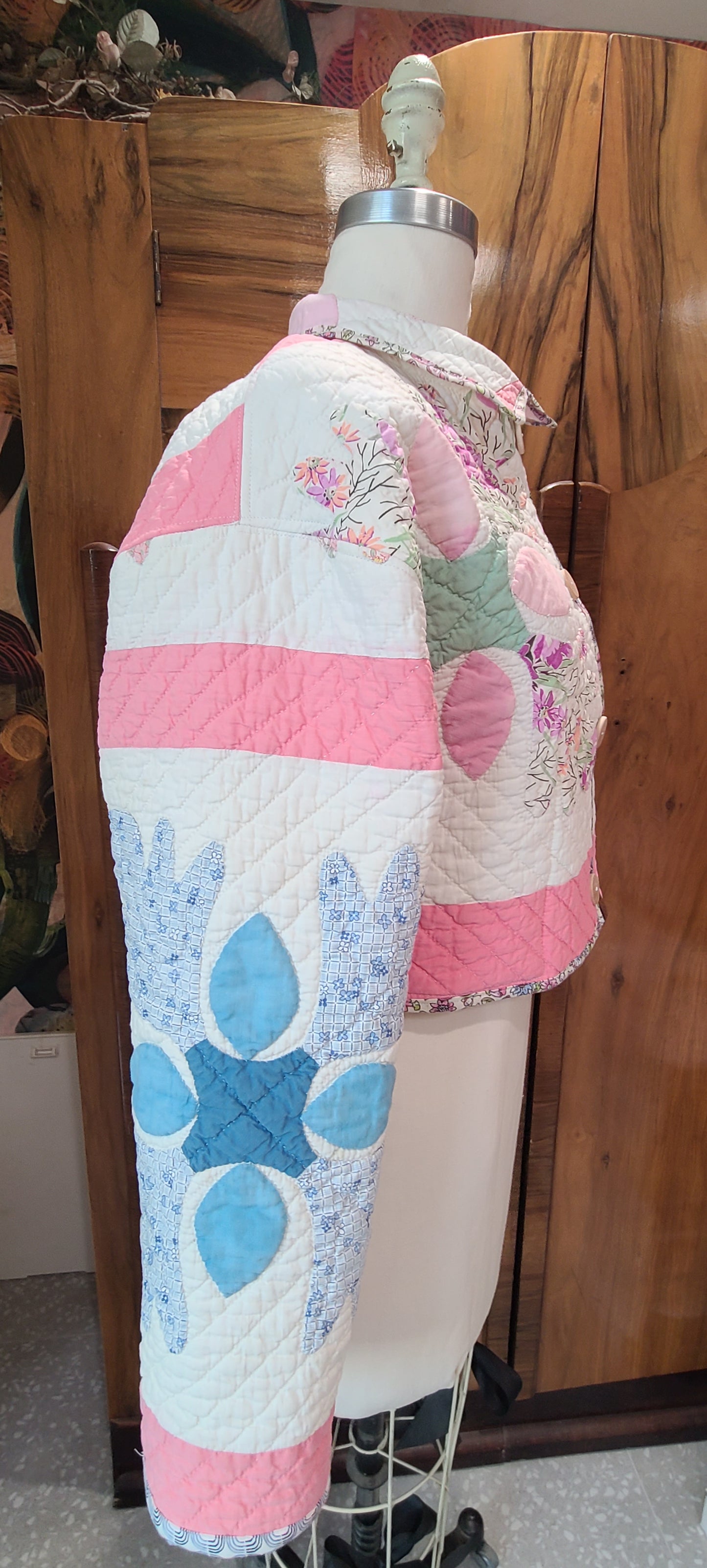 Floral Cropped Chore