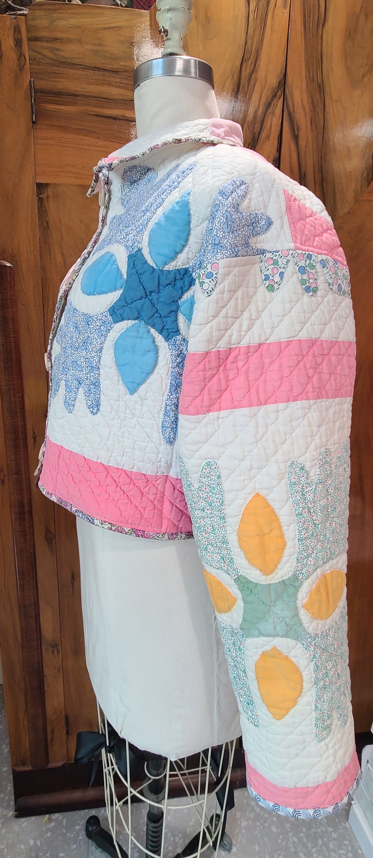 Floral Cropped Chore
