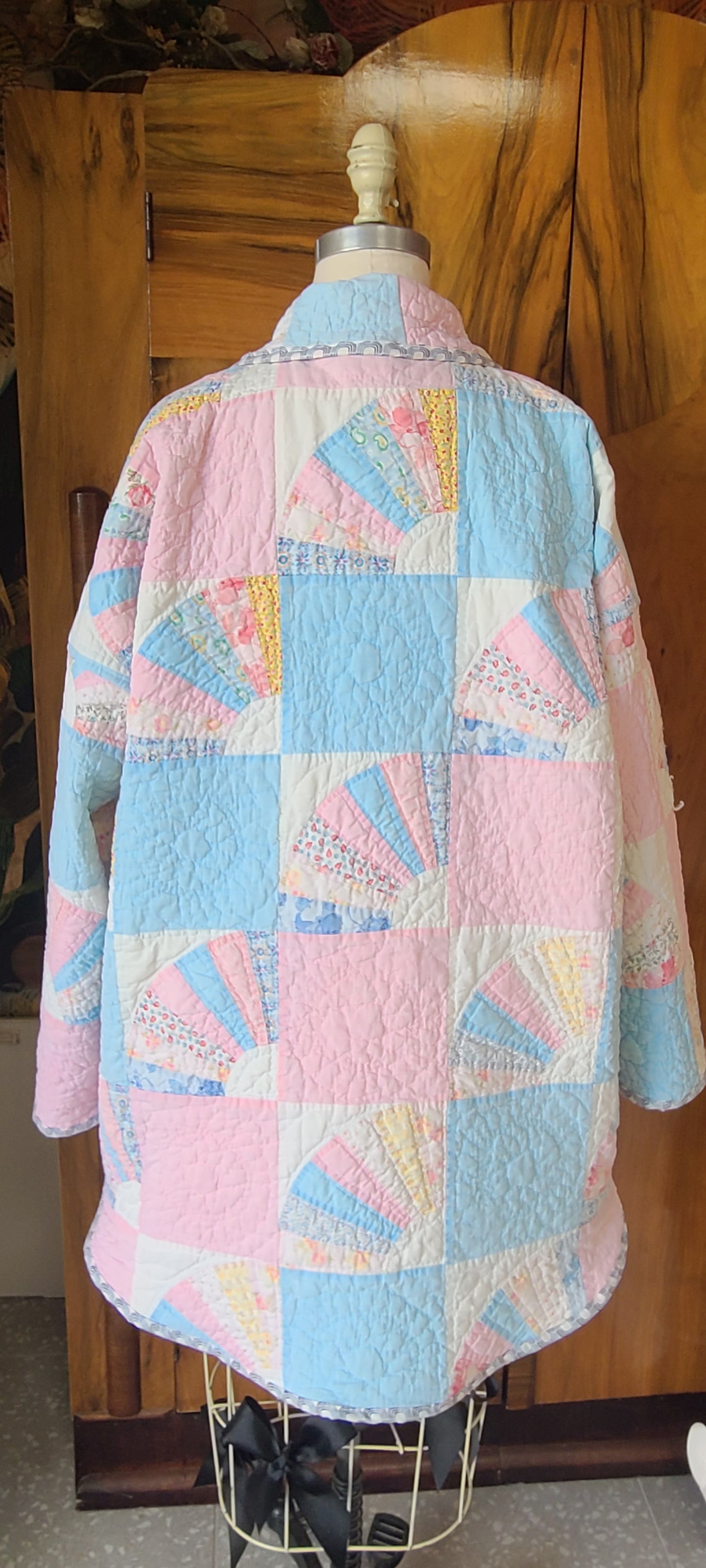 Grandma's Fan Pastel Harper